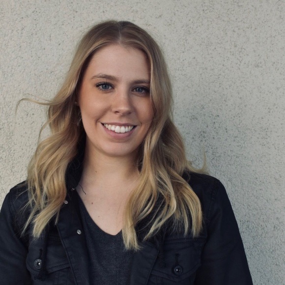 Meet your Posher, Julia - Picture 1 of 1